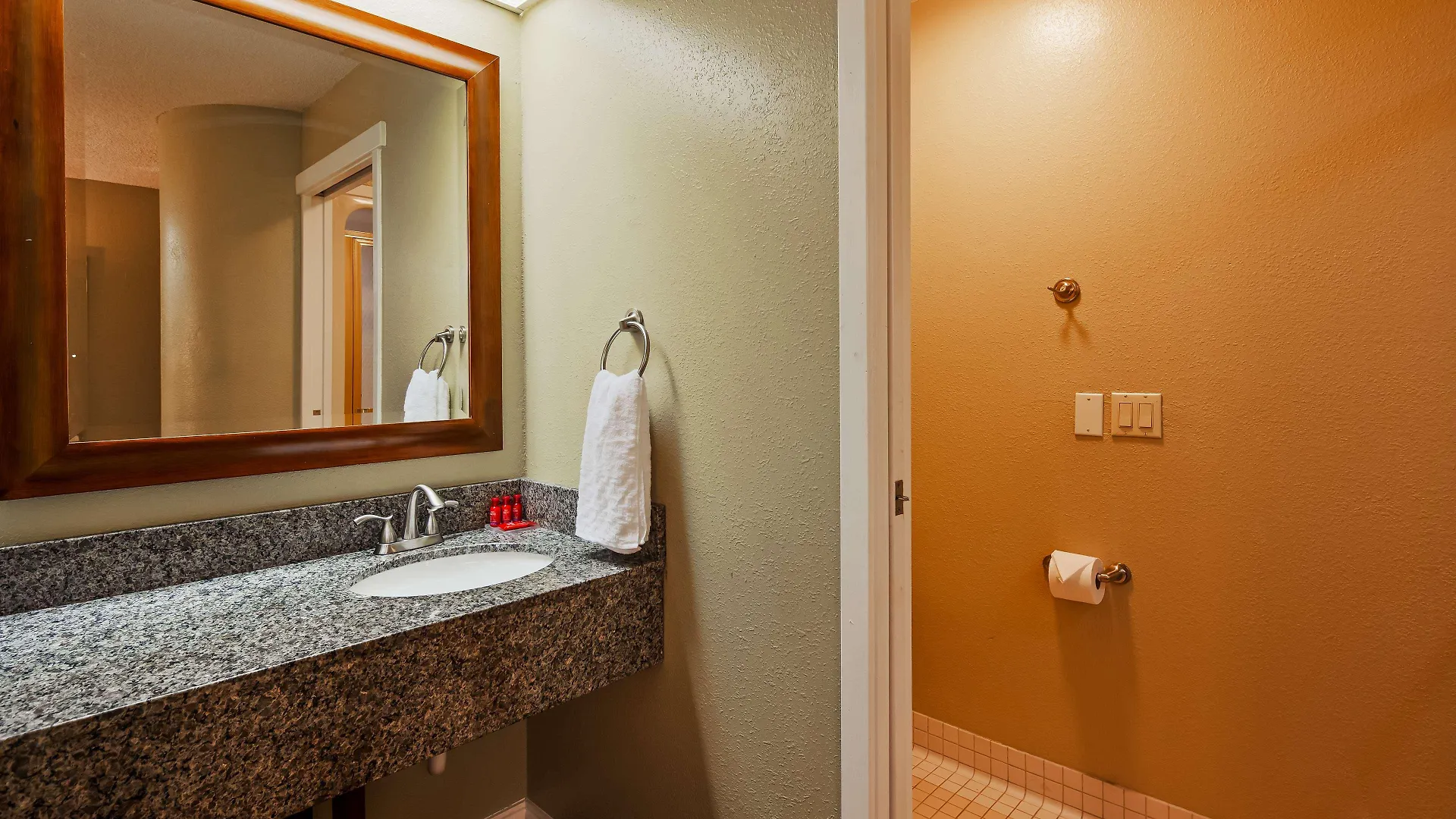 Best Western Plus Gardena-Los Angeles Inn & Suites Hotel